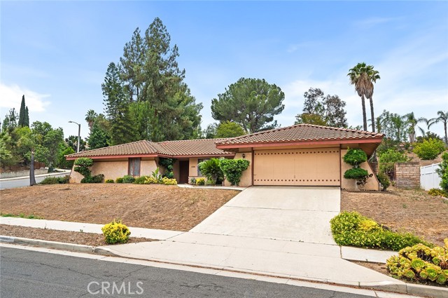 Image 1 of 47 For 1500 Country Club Drive