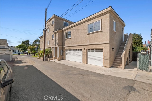 Detail Gallery Image 33 of 65 For 714 Alabama St, Huntington Beach,  CA 92648 - 4 Beds | 4/1 Baths