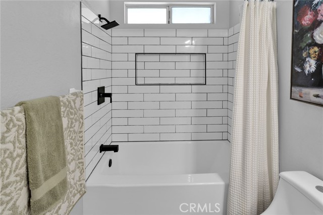 22612 Viento Road, Apple Valley CA: https://media.crmls.org/medias/a07d9020-d39c-42c2-96ca-71ed8c3296e4.jpg