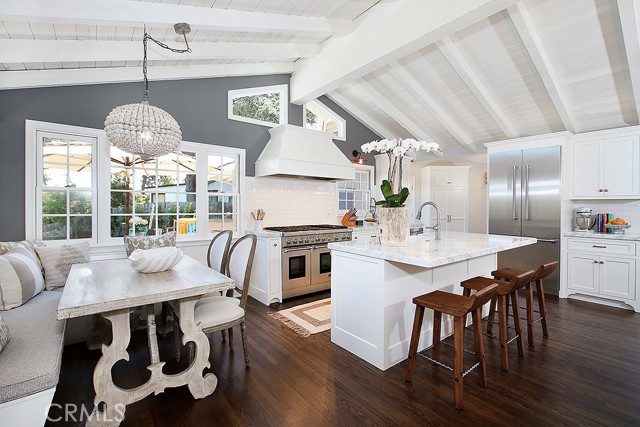 Detail Gallery Image 6 of 24 For 554 Hazel Dr, Corona Del Mar,  CA 92625 - 3 Beds | 2 Baths