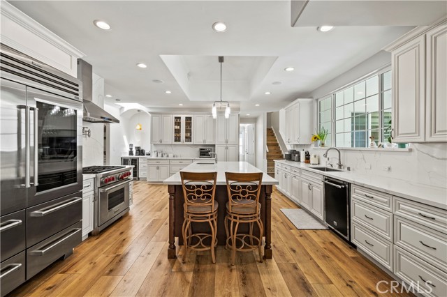 8944 Enfield, Sherwood Forest CA: https://media.crmls.org/medias/a07dcc80-714c-4907-99d7-2716f1519b38.jpg