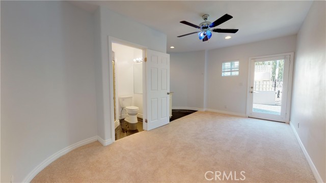 22500 N Summit Ridge Circle, Chatsworth CA: https://media.crmls.org/medias/a07ea5d5-56ea-49c9-b478-df9e17d4e35d.jpg