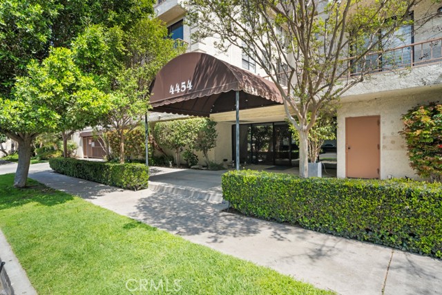 Detail Gallery Image 1 of 1 For 4454 Ventura Canyon Ave #307,  Sherman Oaks,  CA 91423 - 2 Beds | 3 Baths