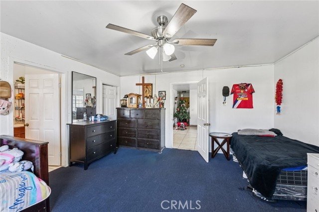 Detail Gallery Image 10 of 38 For 342 W 56th, Los Angeles,  CA 90037 - 8 Beds | 4 Baths