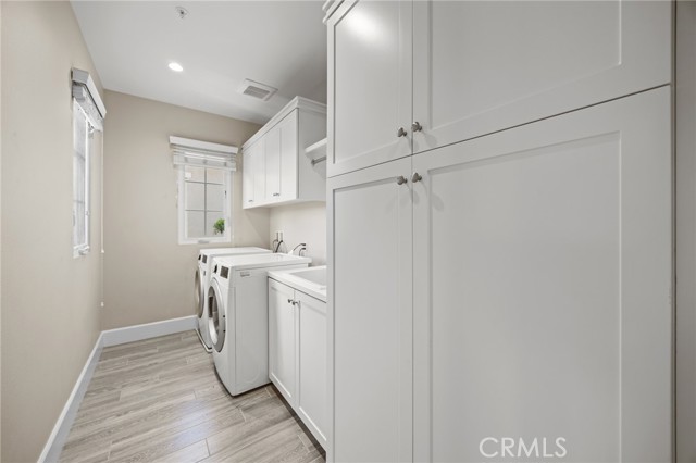 Detail Gallery Image 37 of 40 For 141 Donati, Irvine,  CA 92602 - 4 Beds | 3 Baths