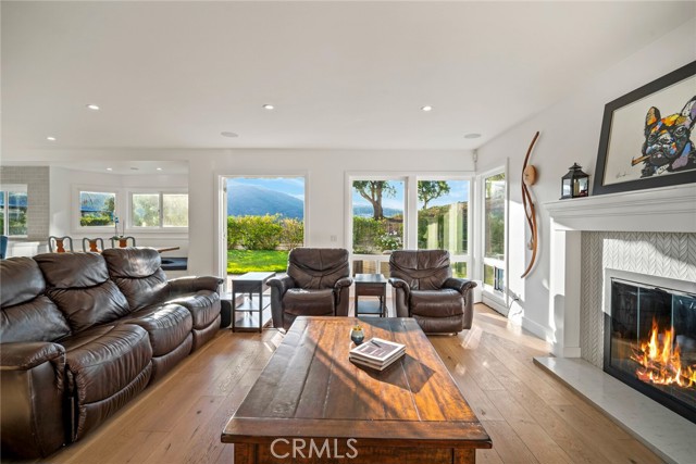 1 New Haven, Laguna Niguel CA: https://media.crmls.org/medias/a080477b-f8f1-4d15-91d8-d8c8f704bbb3.jpg
