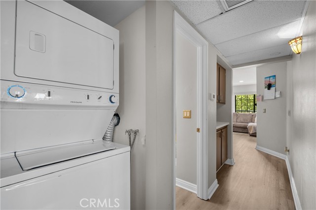 Detail Gallery Image 13 of 22 For 18114 Erik Ct #5131,  Canyon Country,  CA 91387 - 3 Beds | 2 Baths