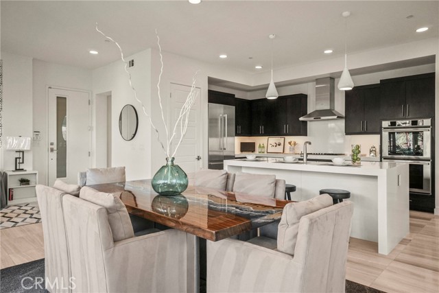 Detail Gallery Image 7 of 40 For 12695 Sandhill Ln #3,  Playa Vista,  CA 90094 - 3 Beds | 2/1 Baths