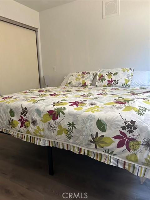 Detail Gallery Image 7 of 17 For 13915 Spring Valley Pkwy, Victorville,  CA 92395 - 3 Beds | 2 Baths