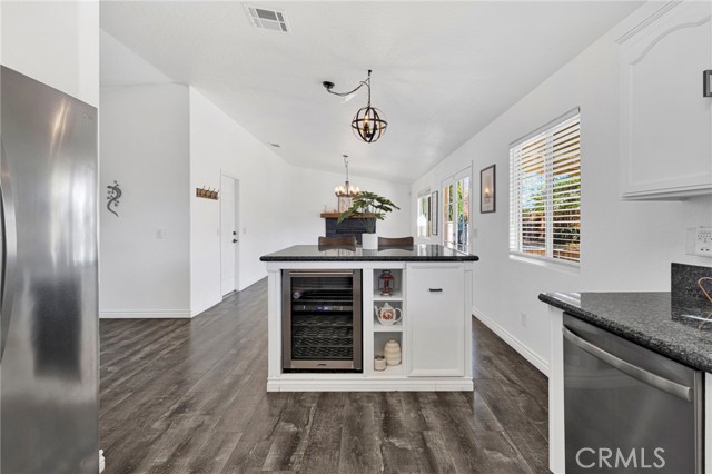 Detail Gallery Image 12 of 72 For 16535 Candlewood, Apple Valley,  CA 92307 - 3 Beds | 2 Baths