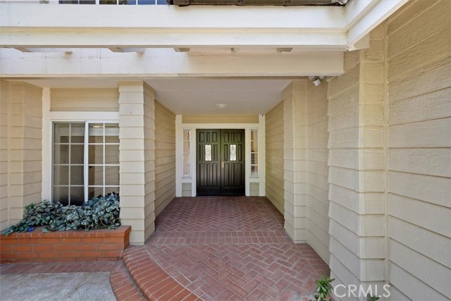 10854 Beltramo Circle, Riverside CA: https://media.crmls.org/medias/a0820421-a25e-4765-92a8-1a0b27860342.jpg