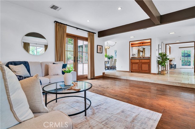 Detail Gallery Image 4 of 47 For 30440 via Victoria, Rancho Palos Verdes,  CA 90275 - 4 Beds | 2/1 Baths