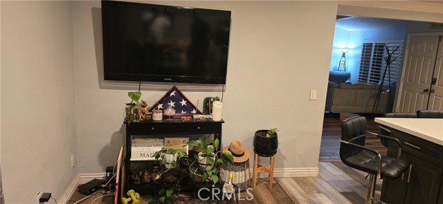 Detail Gallery Image 4 of 10 For 966 N Ironwood Ave, Rialto,  CA 92376 - 3 Beds | 2 Baths