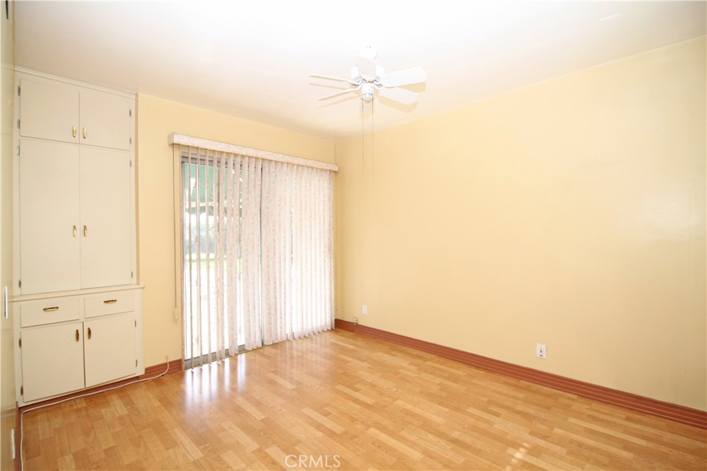 336 Kingsford St