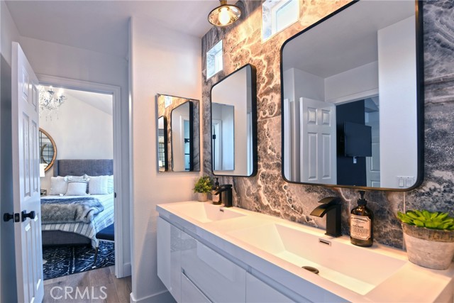 A083665d 7298 446b 9f11 C5d77e033f4c