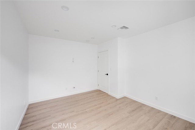 10333 Scoville Avenue photo 21