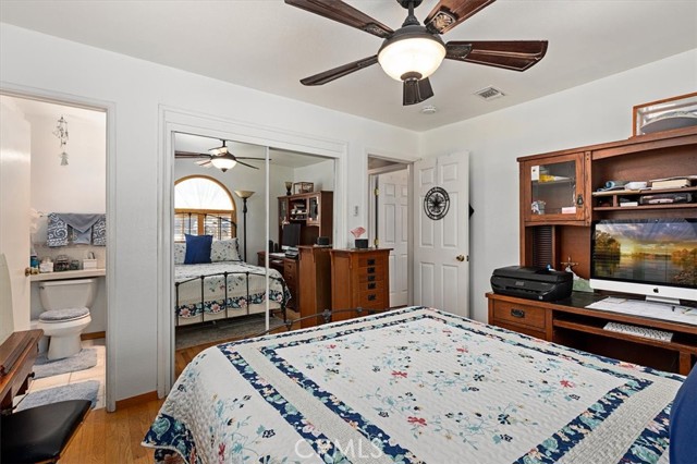 Detail Gallery Image 25 of 42 For 6096 Crawford St, San Diego,  CA 92120 - 4 Beds | 3 Baths