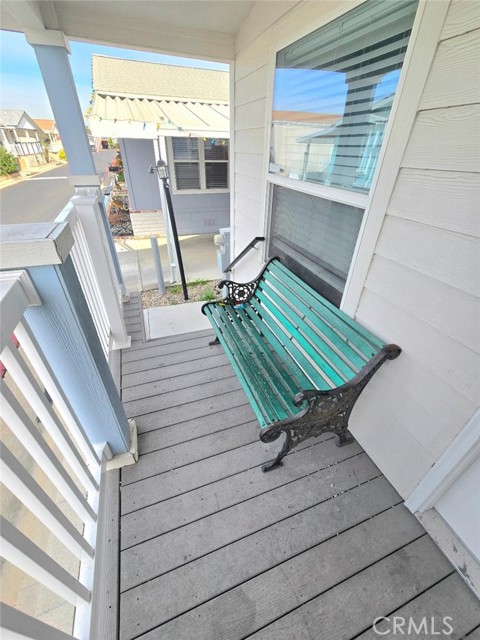 Detail Gallery Image 4 of 30 For 21851 Newland St #222,  Huntington Beach,  CA 92646 - 4 Beds | 2 Baths