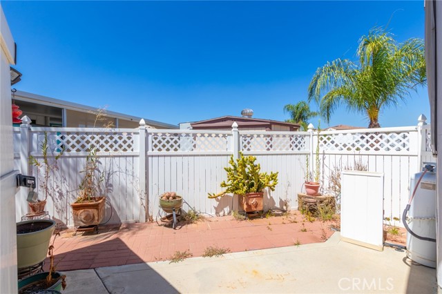 Detail Gallery Image 10 of 21 For 1295 S Cawston Ave #378,  Hemet,  CA 92545 - 1 Beds | 1 Baths