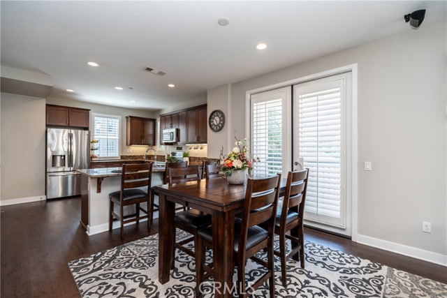 Detail Gallery Image 3 of 46 For 639 W Foothill Bld #12,  Glendora,  CA 91741 - 3 Beds | 2/2 Baths