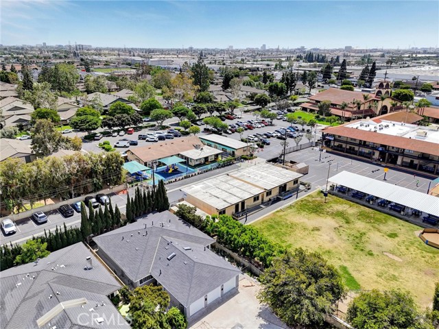 402 E Glendale Drive, Orange CA: https://media.crmls.org/medias/a085a5c5-97cf-43cf-b22d-eee27995b406.jpg