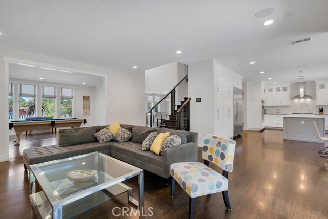 Image 23 of 69 For 15460 La Maida Street