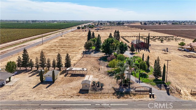 Detail Gallery Image 24 of 26 For 24890 Road 19, Chowchilla,  CA 93610 - 3 Beds | 2 Baths