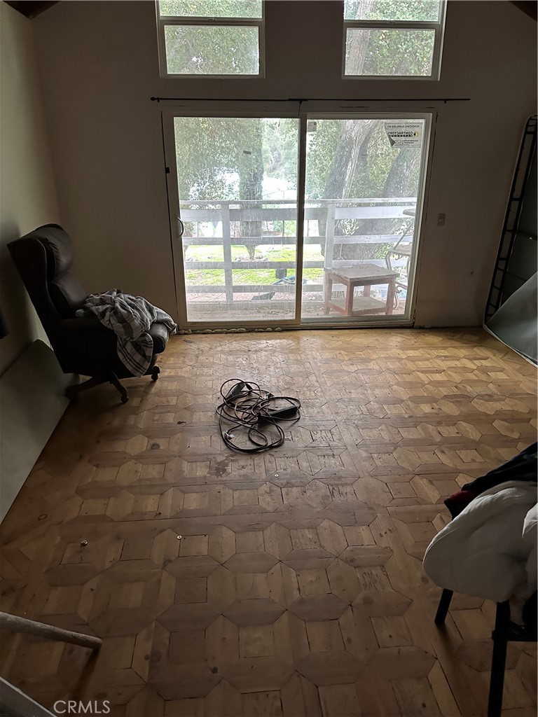 https://media.crmls.org/medias/a0873282-c157-408c-9b99-185667af46d2.jpg?preset=X-Large