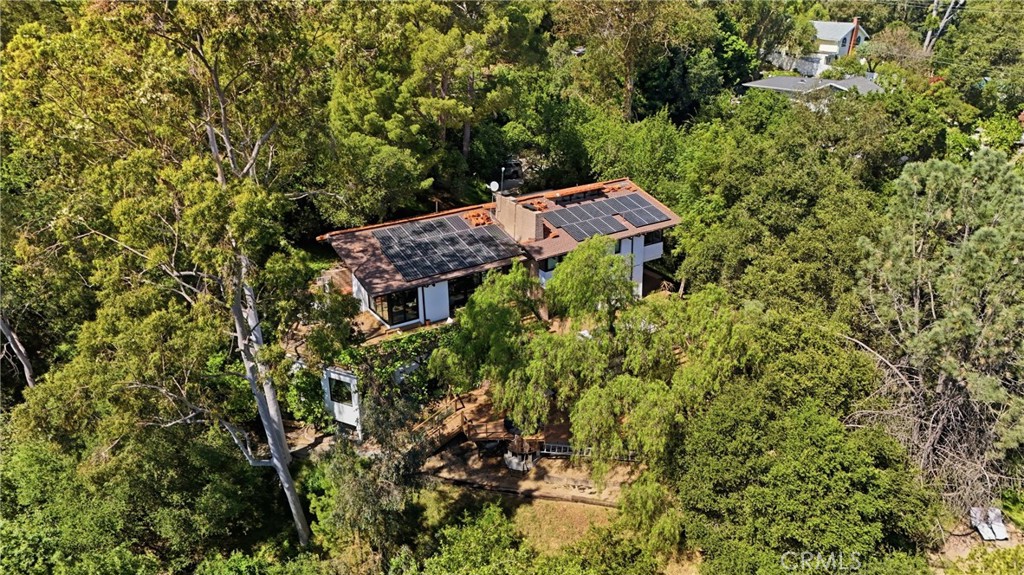 https://media.crmls.org/medias/a0875435-5e4c-41c3-9028-3e0a57a97d26.jpg?preset=X-Large