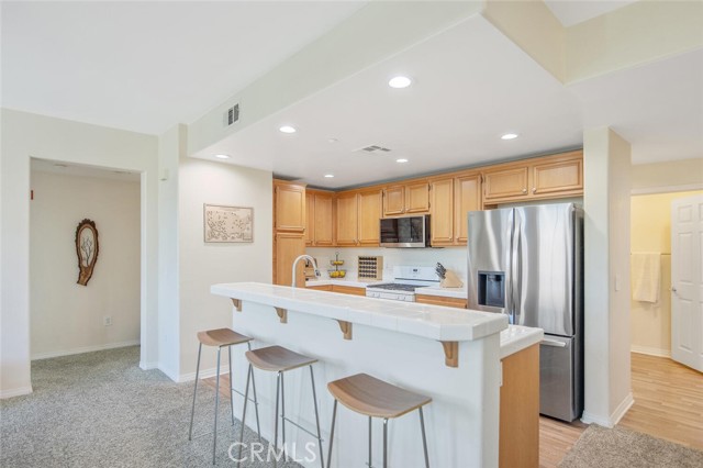 Detail Gallery Image 14 of 49 For 243 Riverdale Ct #431,  Camarillo,  CA 93010 - 3 Beds | 2/1 Baths