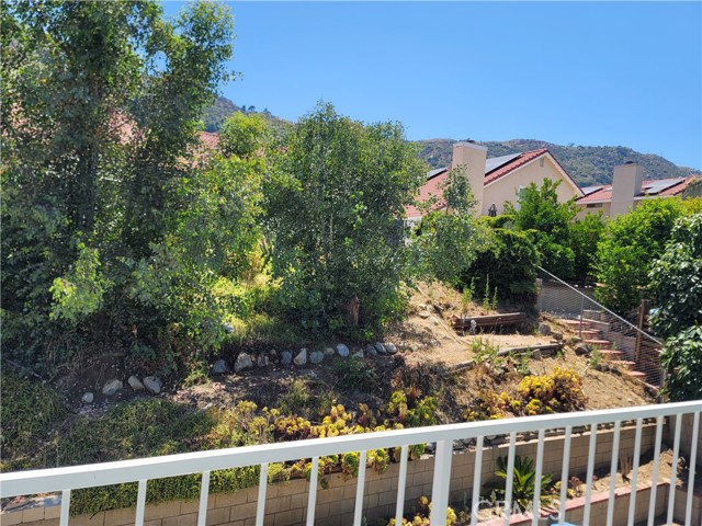 15681 Half Moon Drive, Lake Elsinore CA: https://media.crmls.org/medias/a088a4a0-e9fd-45d5-9bc1-83966b99083b.jpg