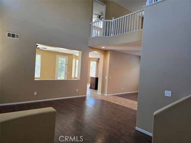 27513 Stanford Drive, Temecula CA: https://media.crmls.org/medias/a089a526-15df-4260-b997-f517c81cb90f.jpg