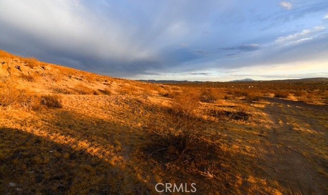 Detail Gallery Image 3 of 58 For 58459 Starlight Mesa Rd, Yucca Valley,  CA 92284 - – Beds | – Baths