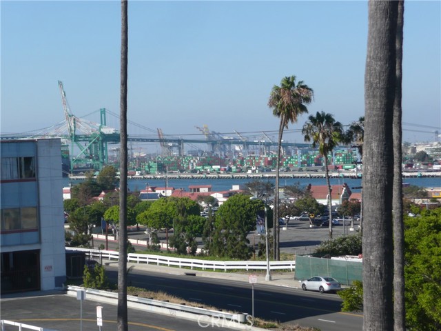 1431 Beacon, Los Angeles CA: https://media.crmls.org/medias/a08a1770-b9ad-4846-b948-4e165eac6dea.jpg