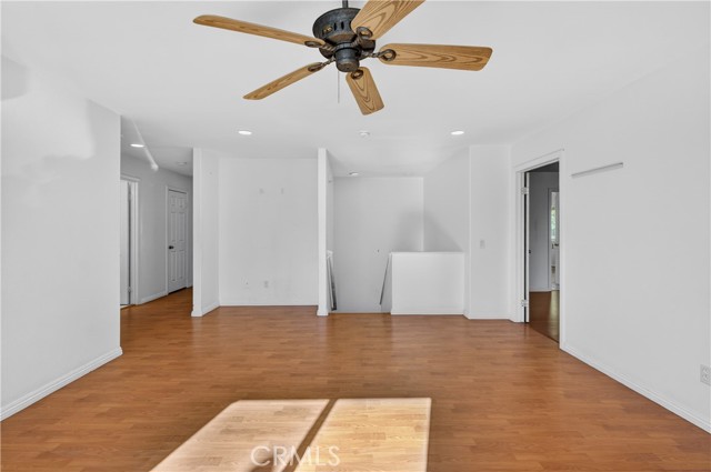 Detail Gallery Image 20 of 45 For 28504 Old Coach Ct Ct, Saugus,  CA 91390 - 5 Beds | 3 Baths