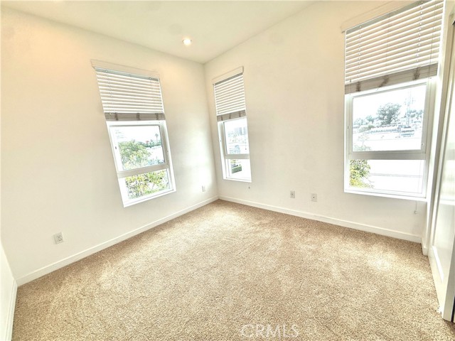 Detail Gallery Image 13 of 19 For 2236 Synergy, Irvine,  CA 92614 - 4 Beds | 3/1 Baths