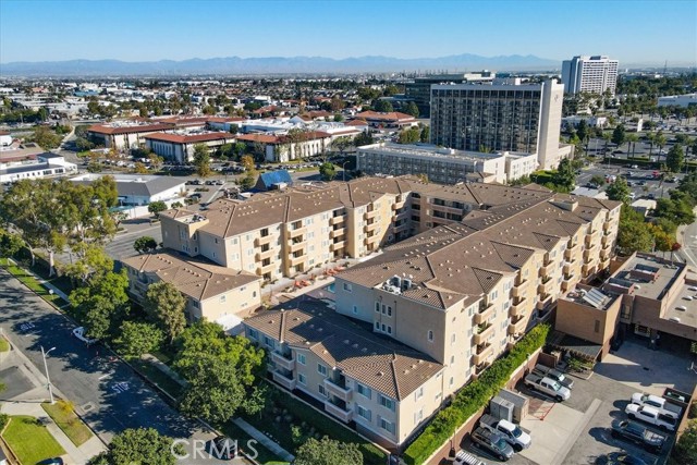 Detail Gallery Image 18 of 41 For 21345 Hawthorne #217,  Torrance,  CA 90503 - 1 Beds | 1 Baths