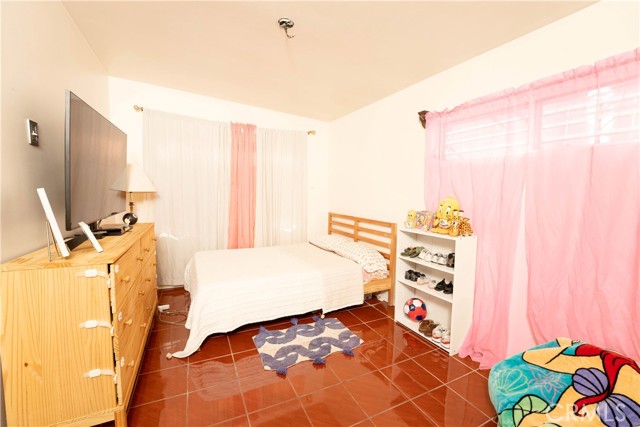 Detail Gallery Image 13 of 21 For 645 E 113th, Los Angeles,  CA 90059 - 3 Beds | 1 Baths