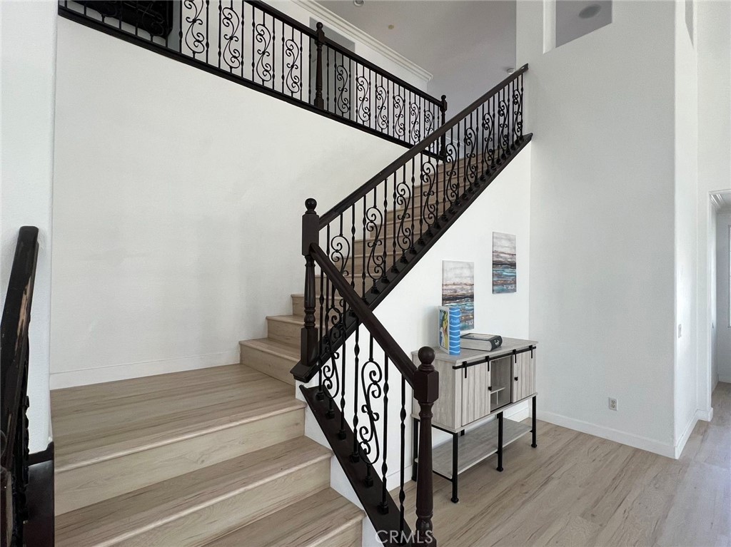 MLS #WS25168401 img 8