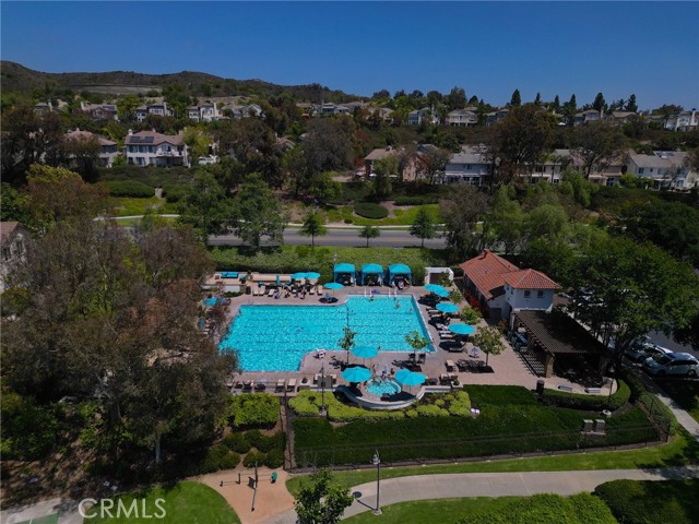 20 Wayfaire, Rancho Santa Margarita CA: https://media.crmls.org/medias/a08cb0e4-918a-45b6-8ec9-30733e560531.jpg