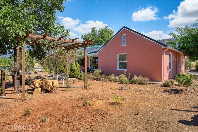 Detail Gallery Image 7 of 46 For 1720 E. Highway 20, Upper Lake,  CA 95485 - 3 Beds | 1 Baths
