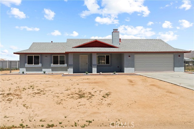 Detail Gallery Image 1 of 28 For 22640 Powhatan Rd, Apple Valley,  CA 92308 - 4 Beds | 2 Baths