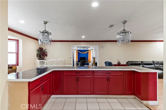 Detail Gallery Image 11 of 46 For 2583 Spring Meadow Ln, Highland,  CA 92346 - 4 Beds | 3/1 Baths