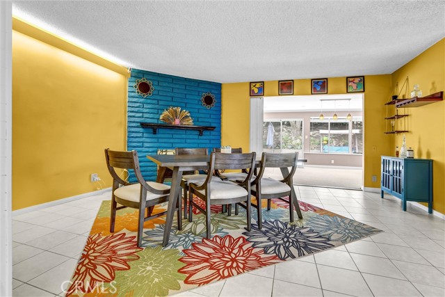 7007 Pomelo Drive, West Hills CA: https://media.crmls.org/medias/a08d55da-e924-4418-a35b-7029d7b7fd86.jpg