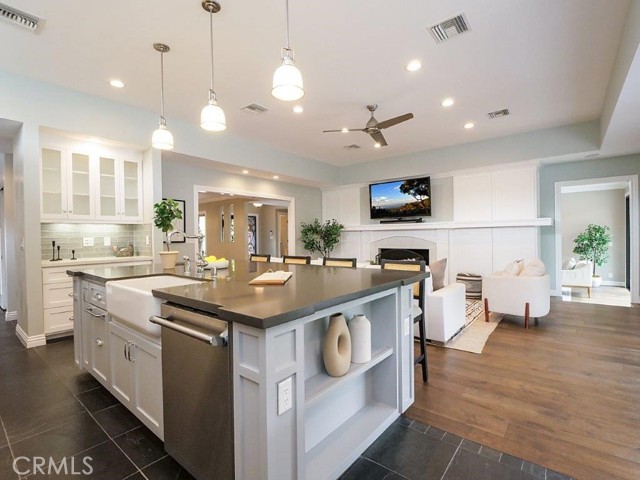 Detail Gallery Image 10 of 50 For 26 Clear Vista Dr, Rolling Hills Estates,  CA 90274 - 4 Beds | 4/1 Baths