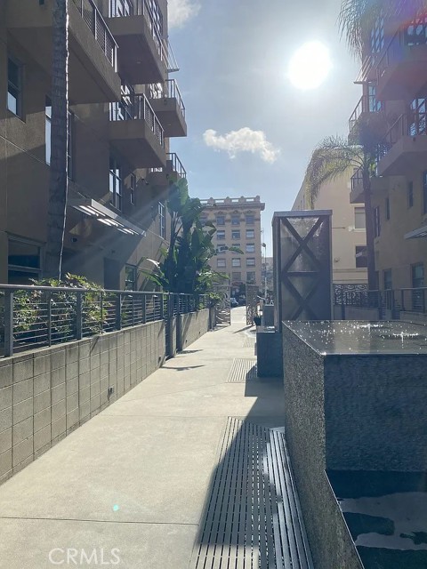 Detail Gallery Image 4 of 23 For 133 the Promenade #103,  Long Beach,  CA 90802 - 2 Beds | 2/1 Baths