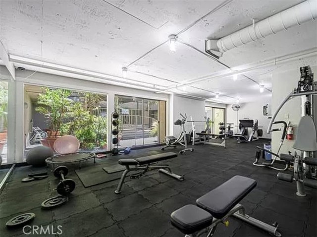 Detail Gallery Image 11 of 16 For 750 N Kings Rd #325,  West Hollywood,  CA 90069 - 1 Beds | 1 Baths