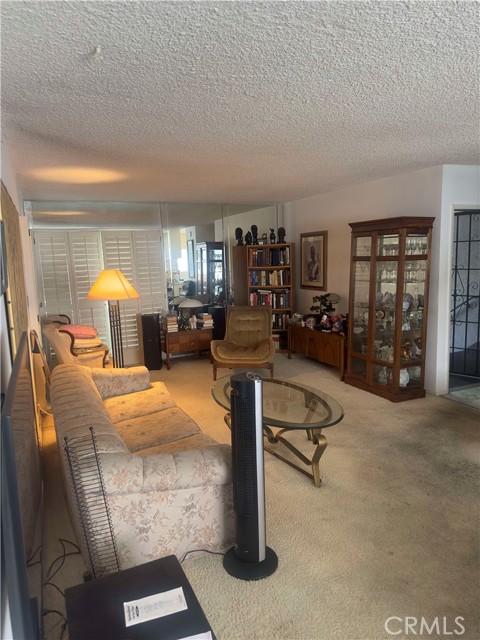 Detail Gallery Image 9 of 9 For 3749 Lockland Dr #B,  Los Angeles,  CA 90008 - 1 Beds | 1 Baths