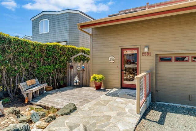 Detail Gallery Image 3 of 59 For 2591 Windsor Bld, Cambria,  CA 93428 - 2 Beds | 1/1 Baths