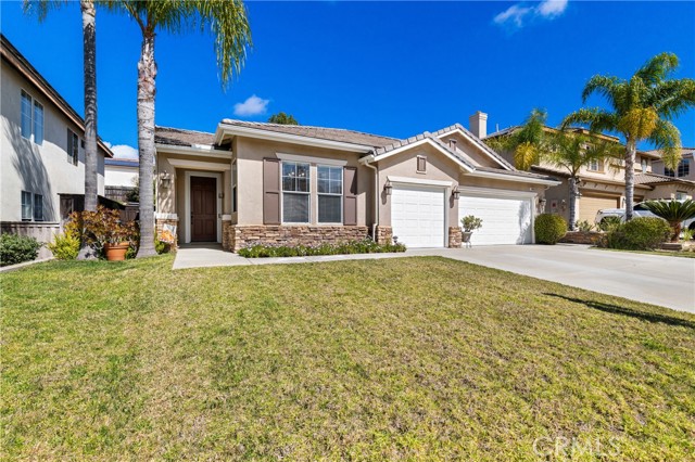 Detail Gallery Image 2 of 55 For 24050 Esmeralda Ct, Wildomar,  CA 92595 - 3 Beds | 3 Baths